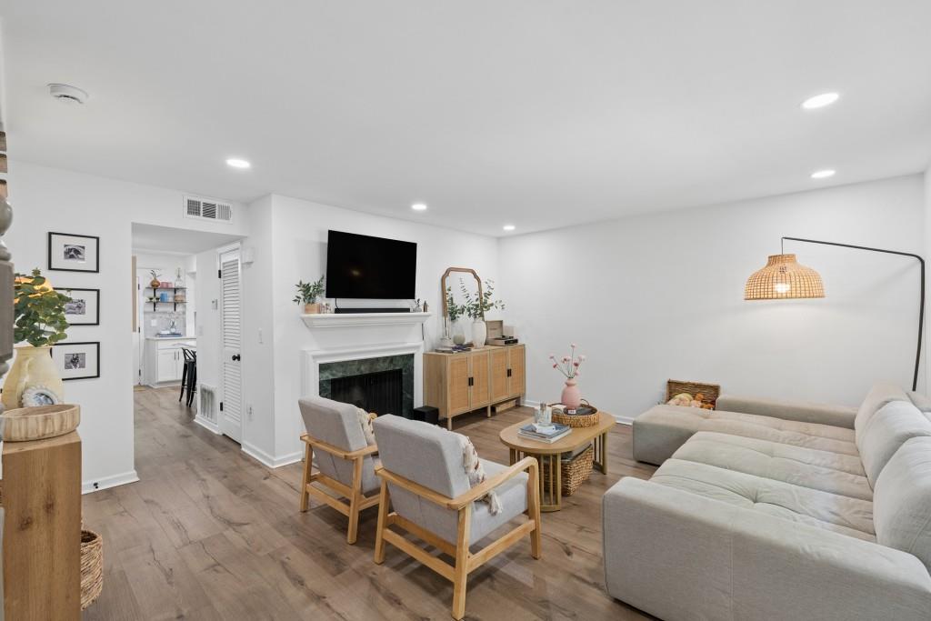 140 Amherst Place NW