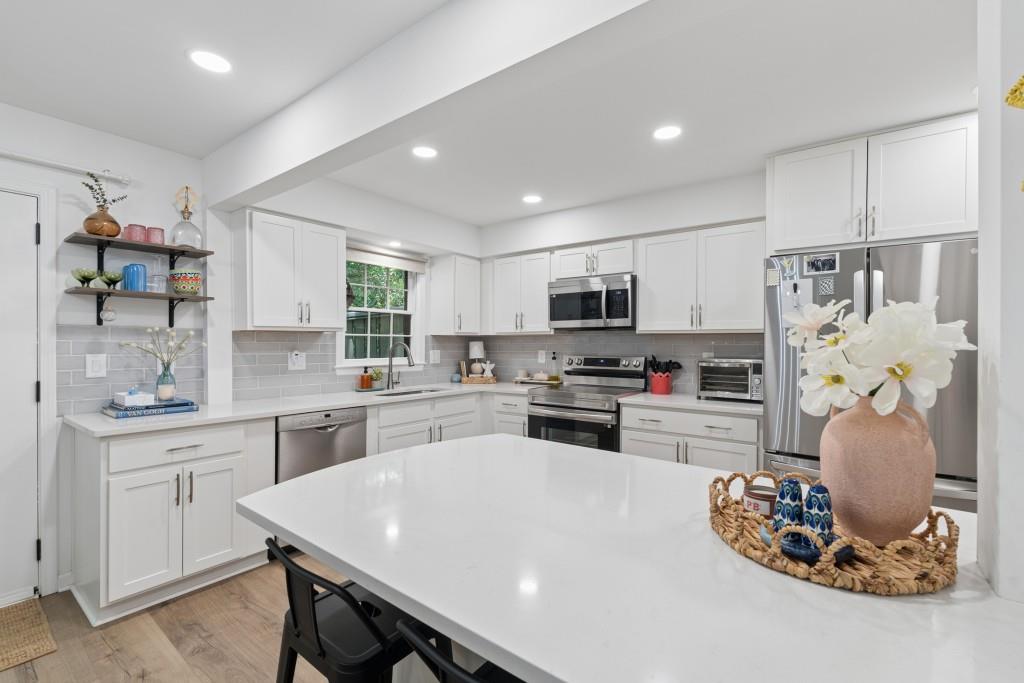 140 Amherst Place NW