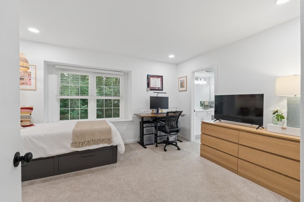 140 Amherst Place NW