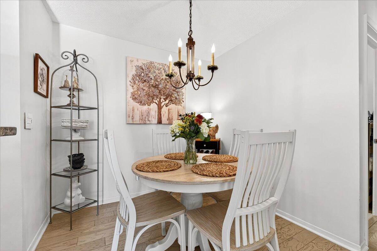 2011 N Hwy 17 # I Unit: 1100 I