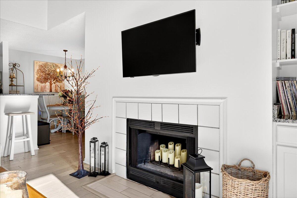 2011 N Hwy 17 # I Unit: 1100 I