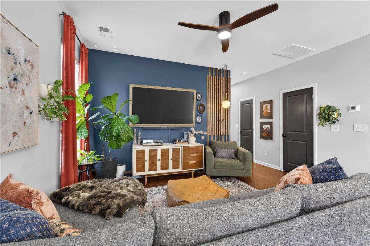 4771 Horse Drawn Way