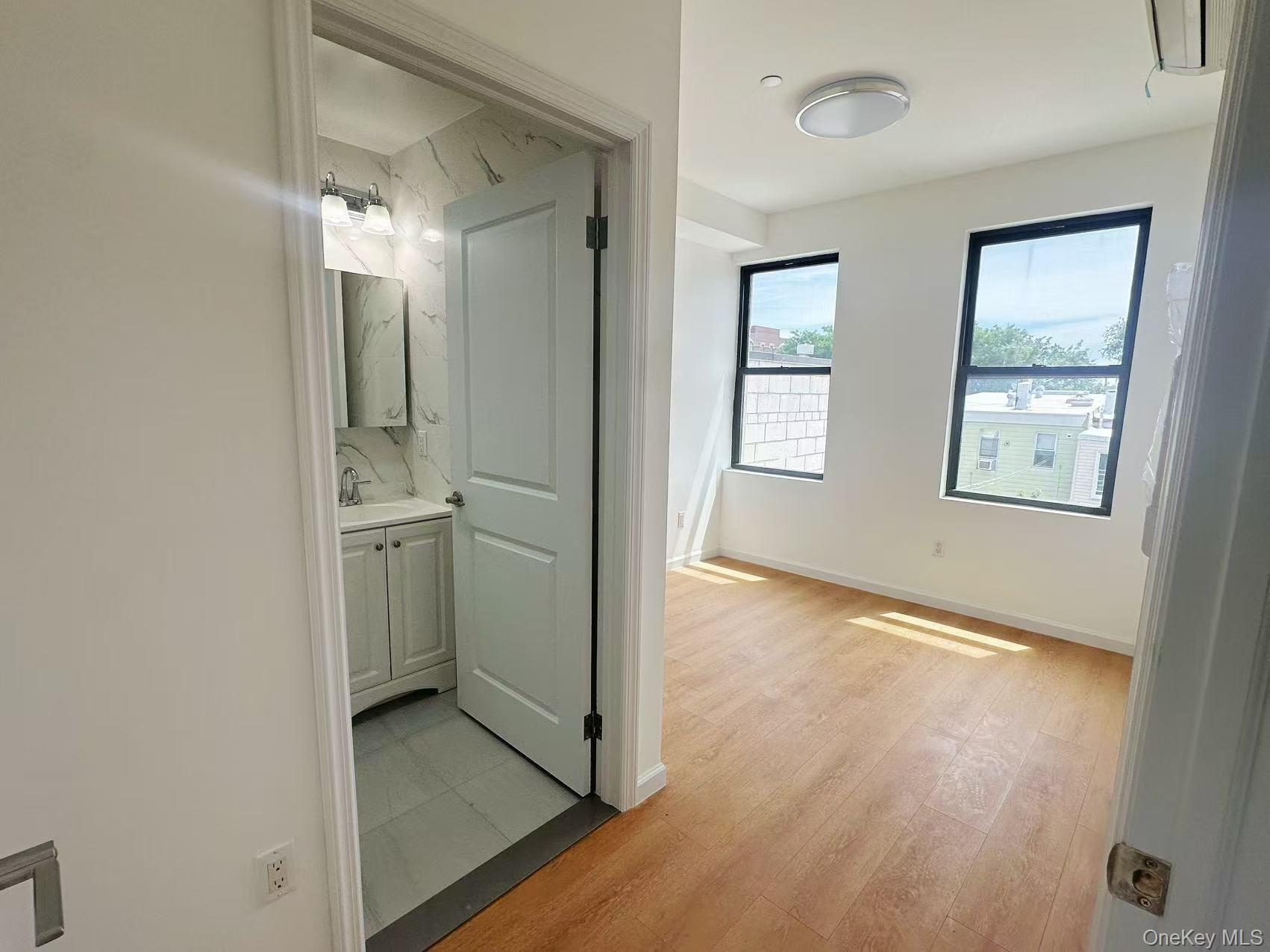 30-87 Steinway Street Unit: 2FL