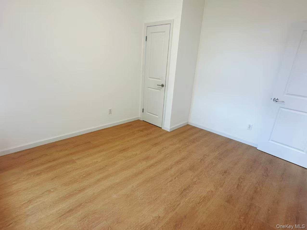30-87 Steinway Street Unit: 2FL