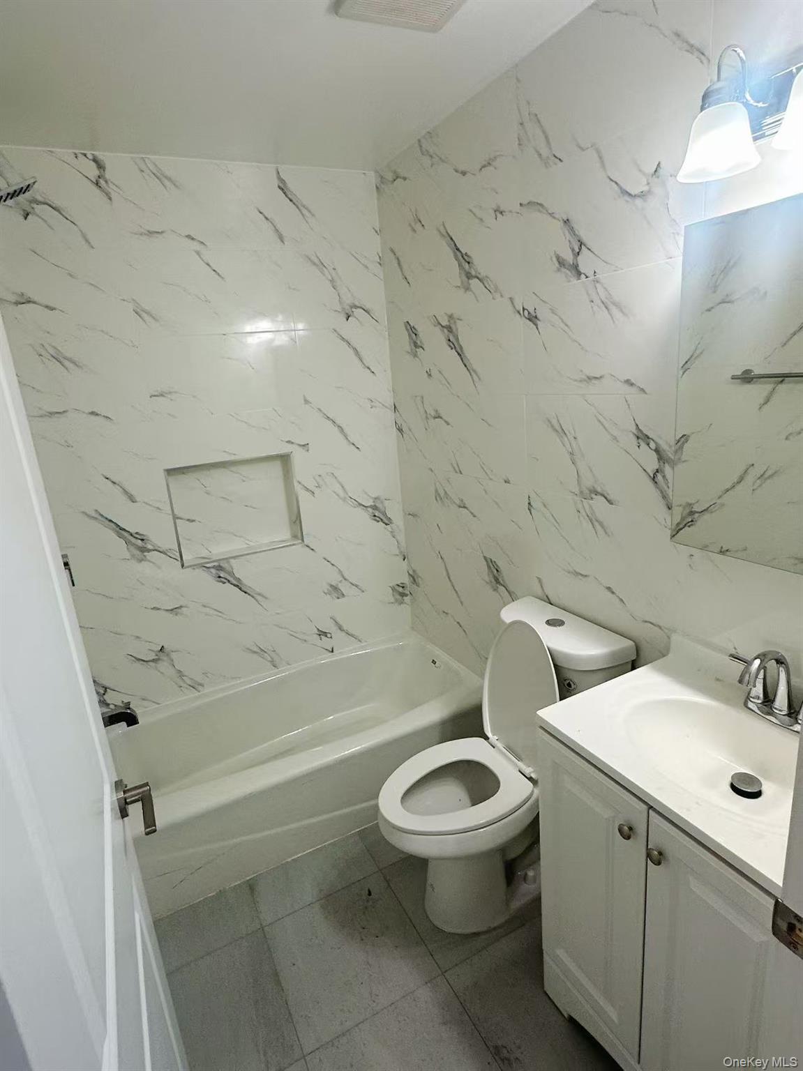 30-87 Steinway Street Unit: 4FL