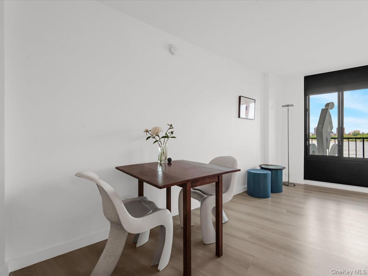 25-40 shore blvd
