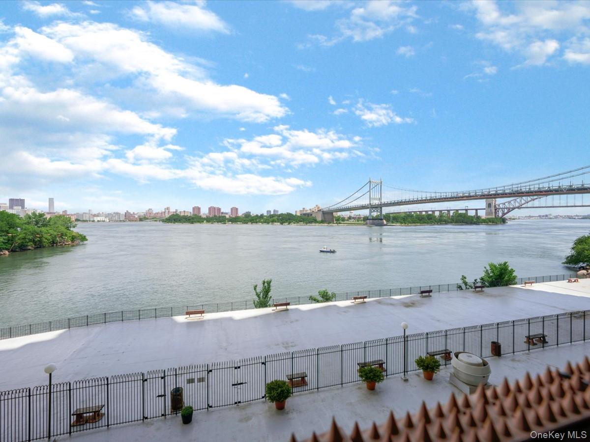 25-40 shore blvd