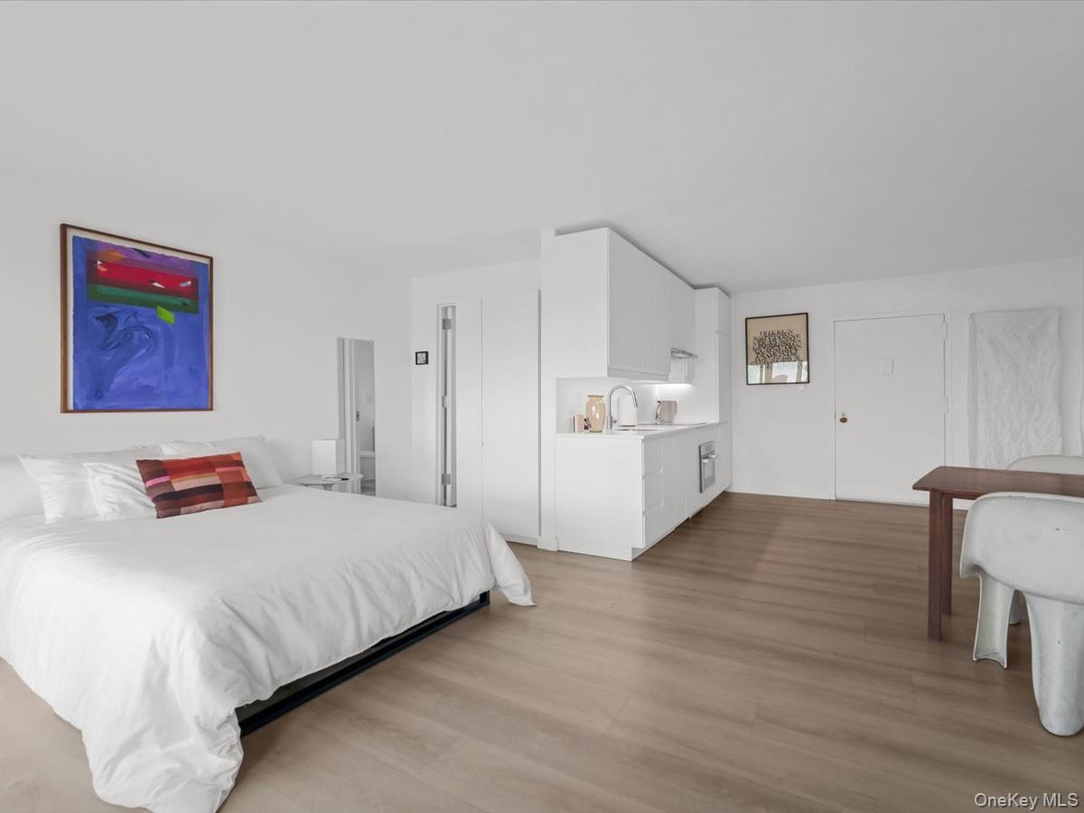 25-40 shore blvd