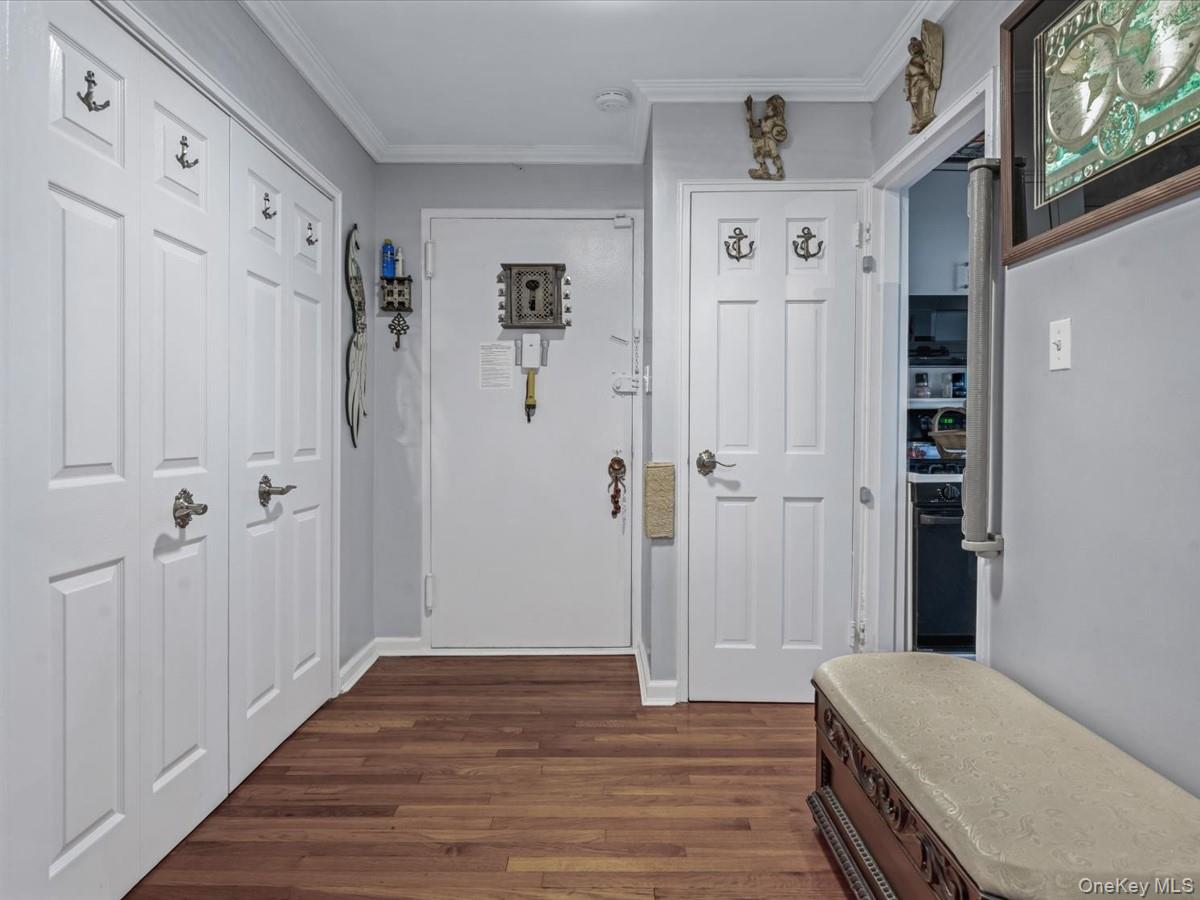 241-20 Northern Boulevard Unit: 6J