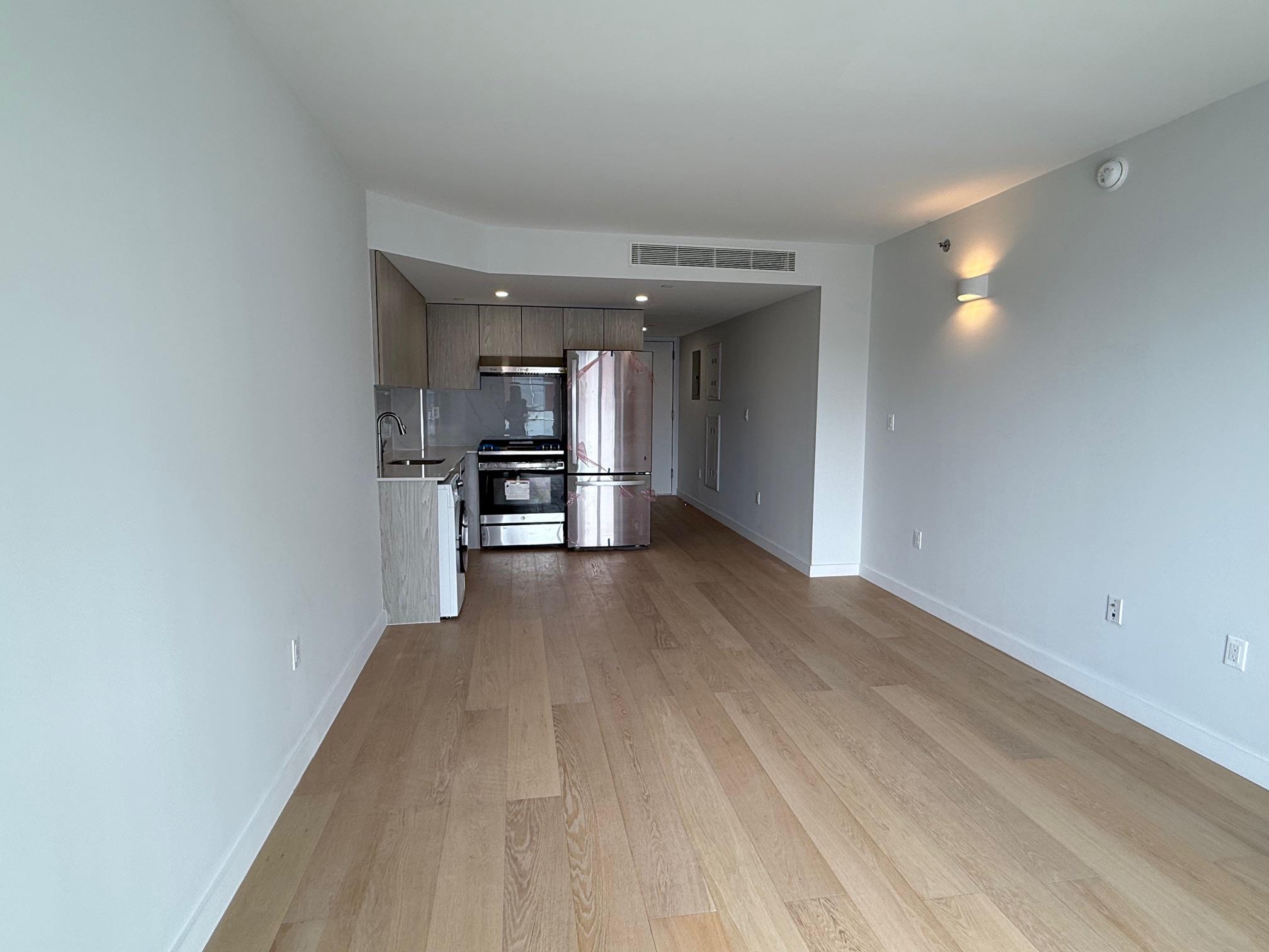 136-80 41 Avenue Unit: 6G