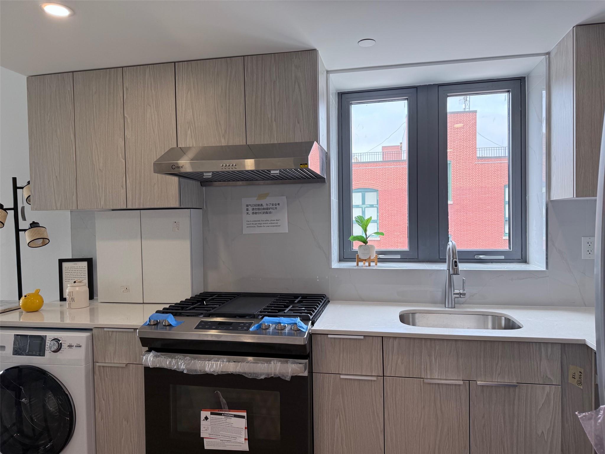 136-80 41 Avenue Unit: 6H