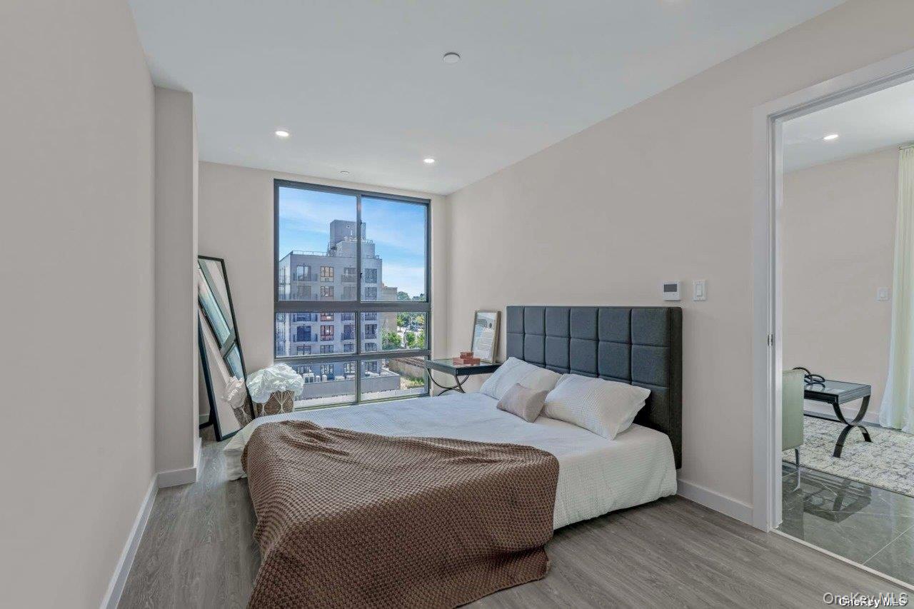 43-30 52 Street Unit: 3B