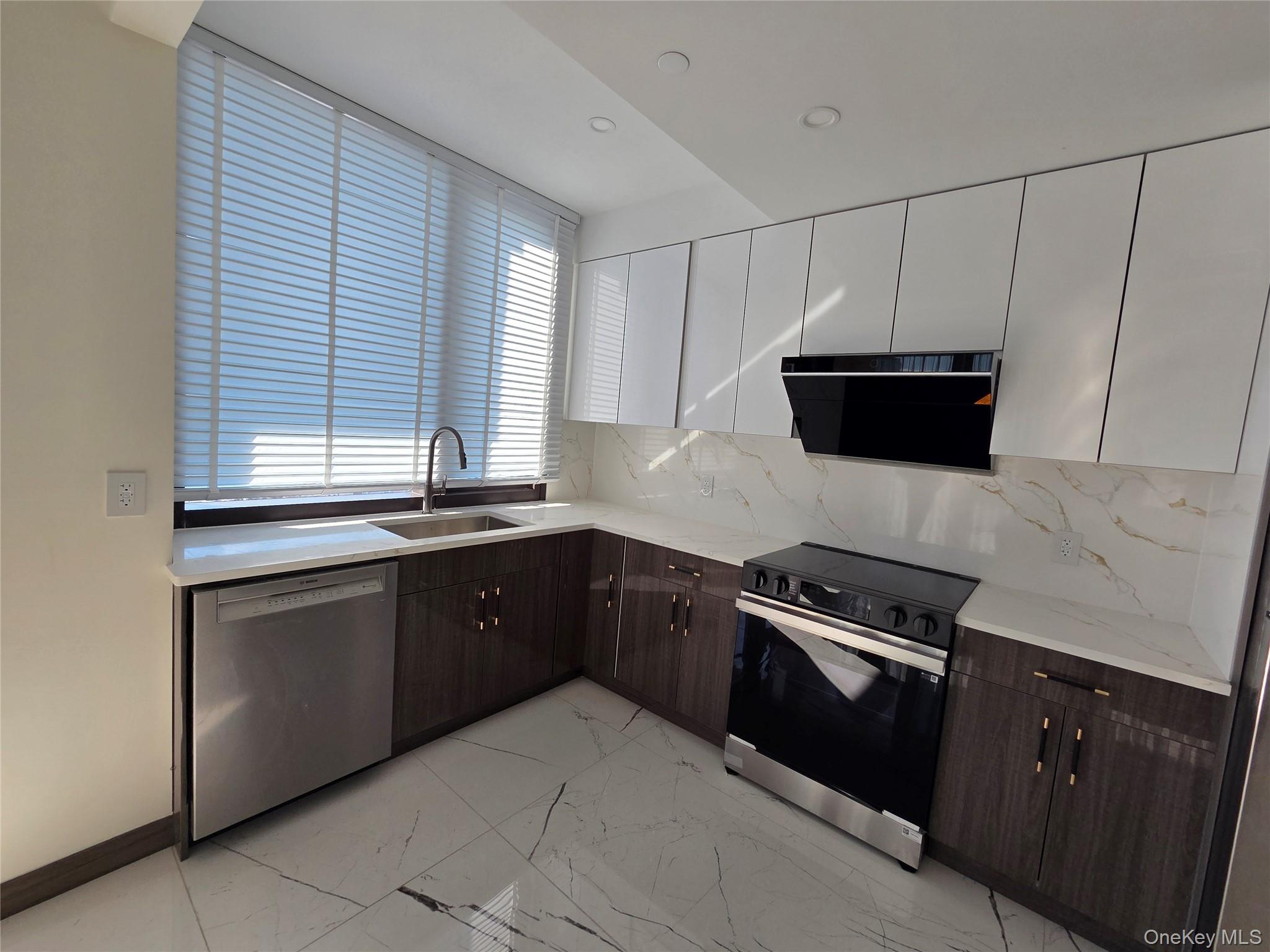 36-21 Prince Street Unit: 9B