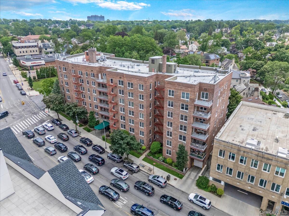 241-20 Northern Boulevard Unit: 6M