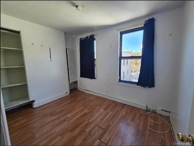 120 Kingsland Avenue