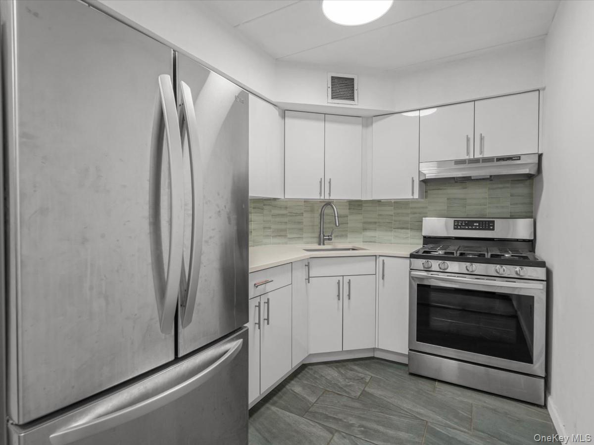 139-35 35th Avenue Unit: 3B