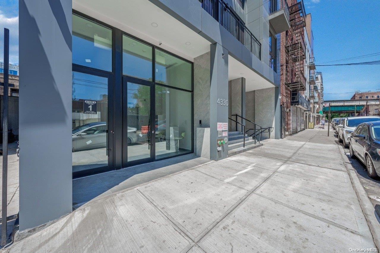 43-30 52 Street Unit: 2B