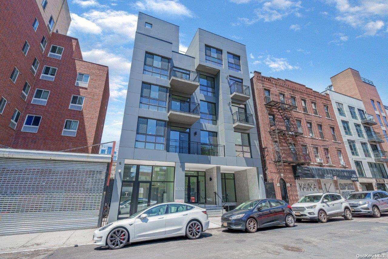 43-30 52 Street Unit: 2B