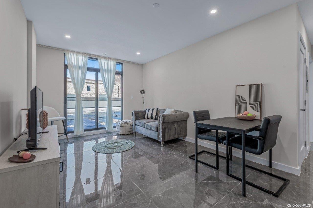 43-30 52 Street Unit: 2B