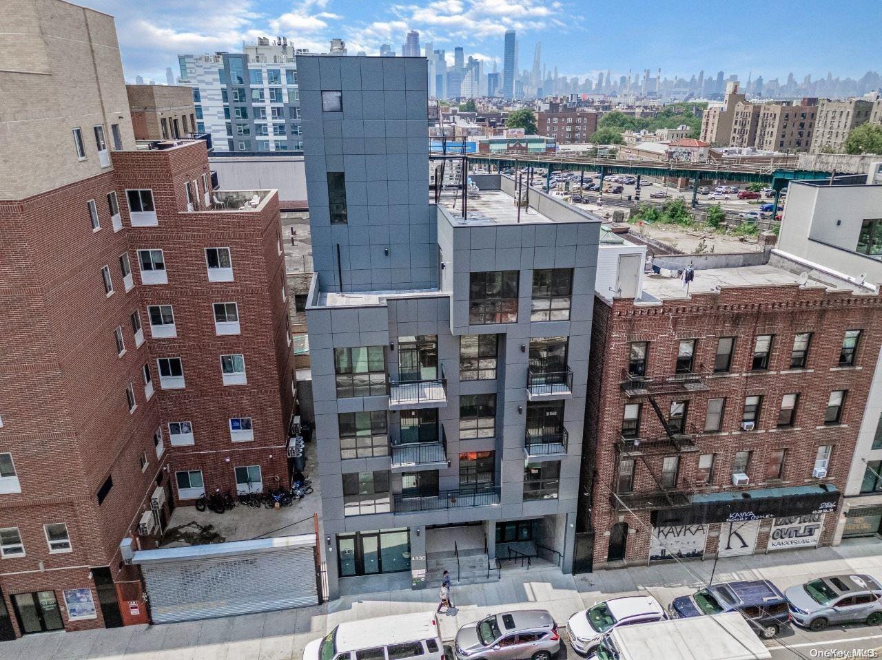 43-30 52 Street Unit: 2B