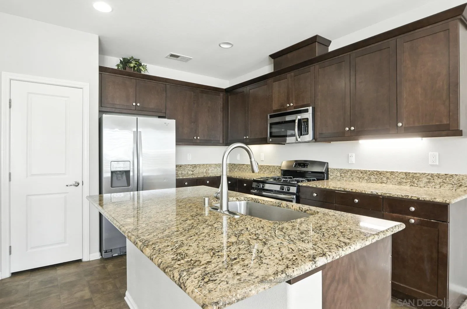 1795 Saltaire Pl Unit 27