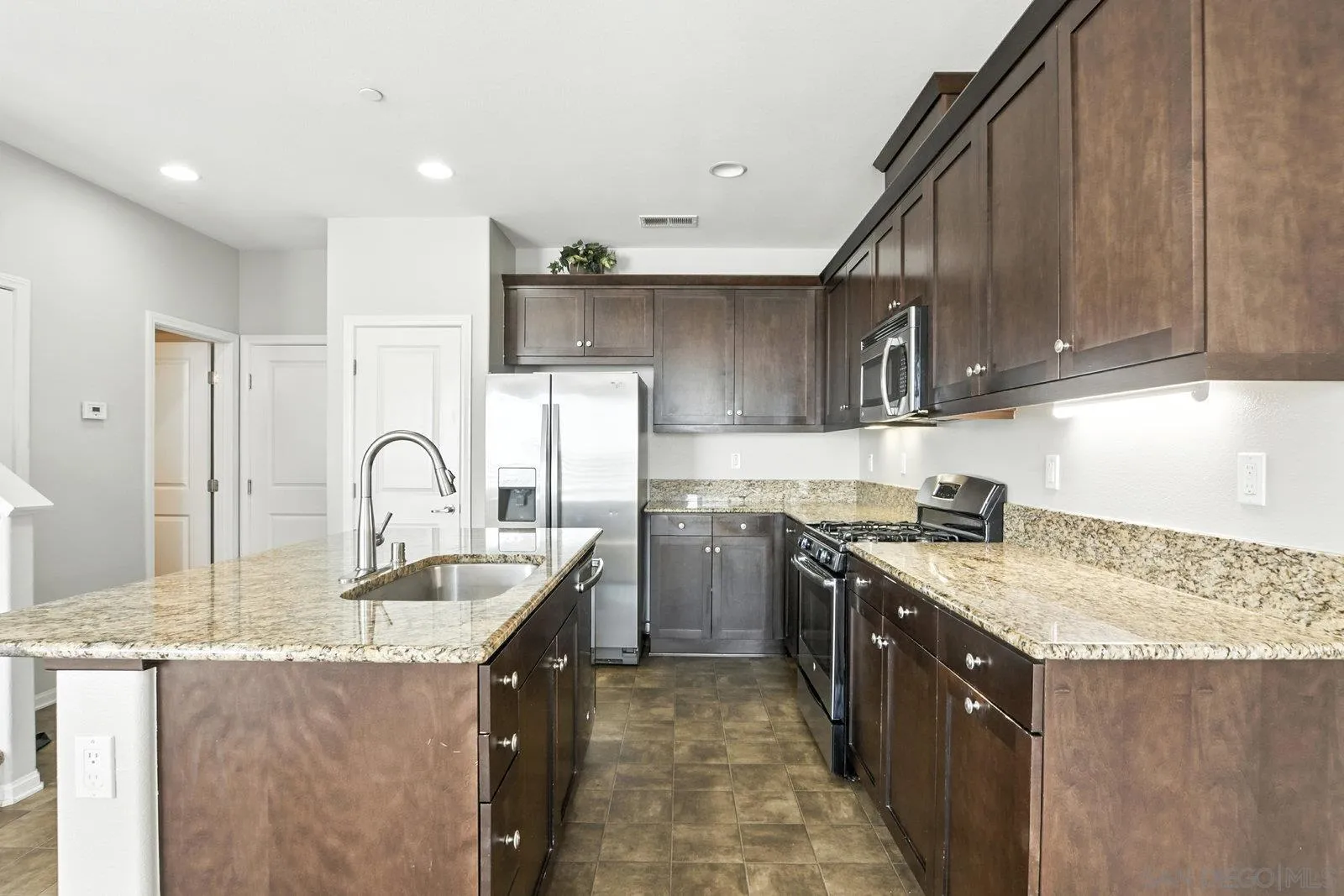 1795 Saltaire Pl Unit 27