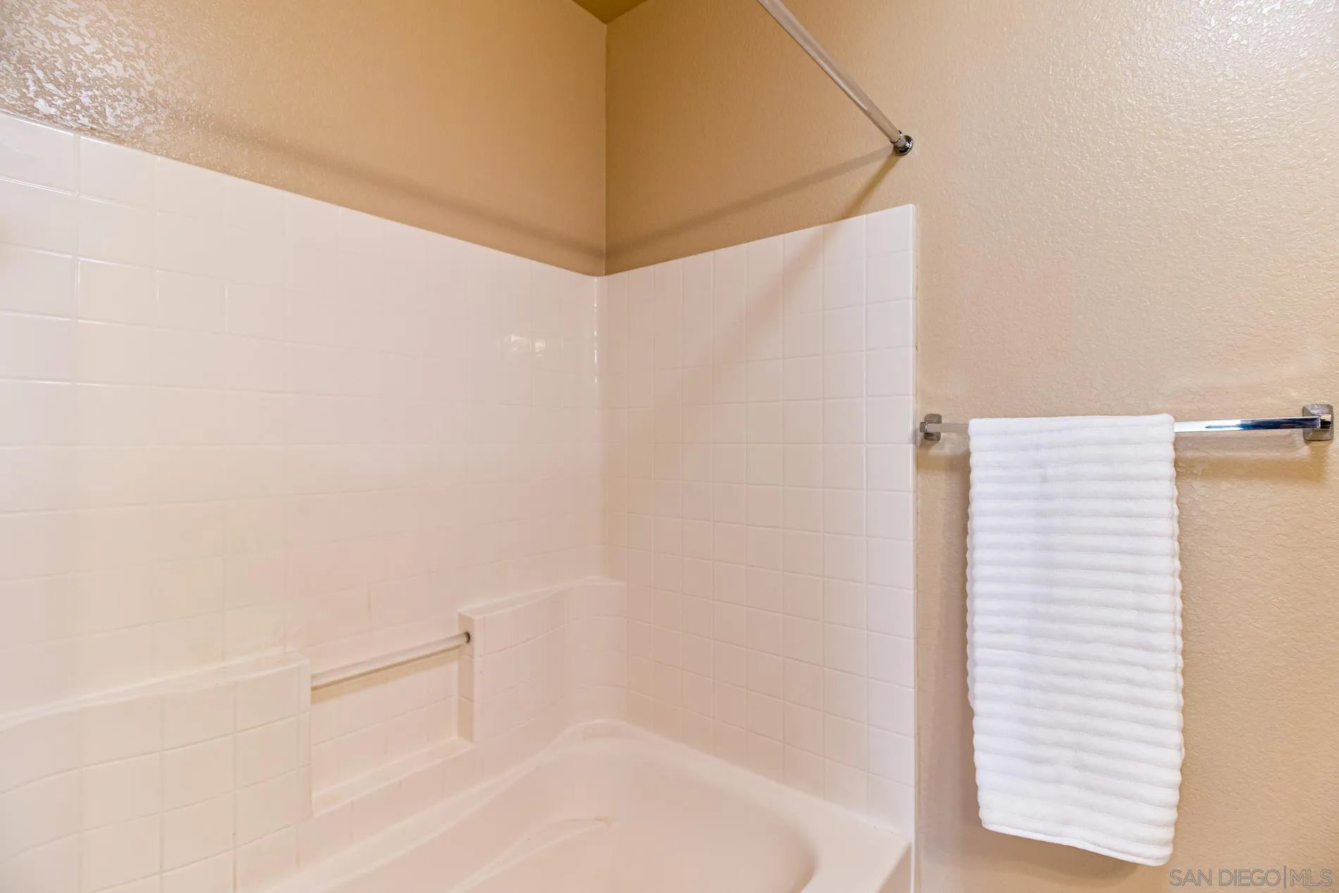 24909 Madison Ave Unit 614