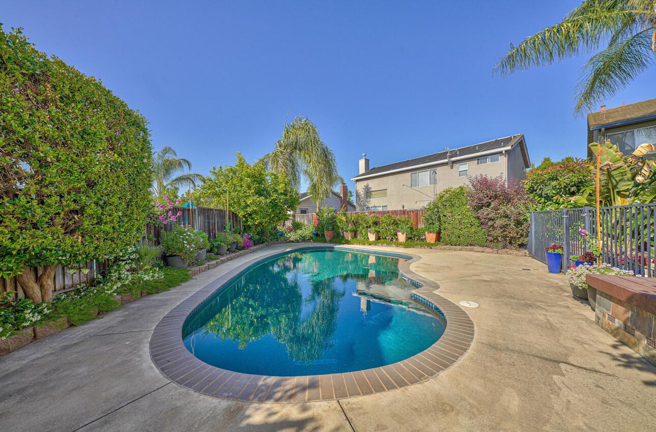 8790 Floral Street