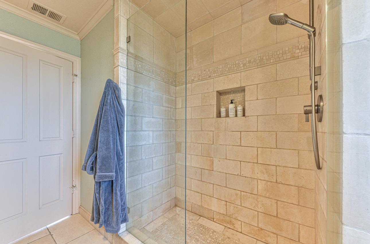 24725 Avenida Principal