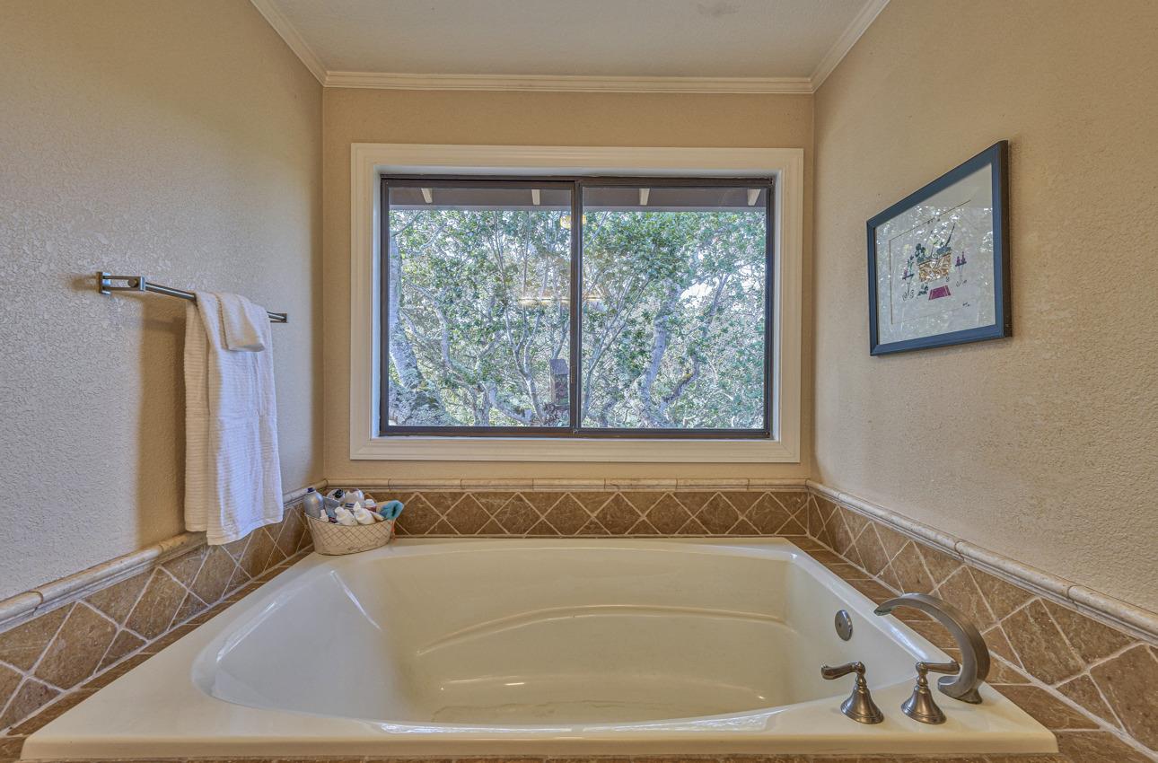 24725 Avenida Principal