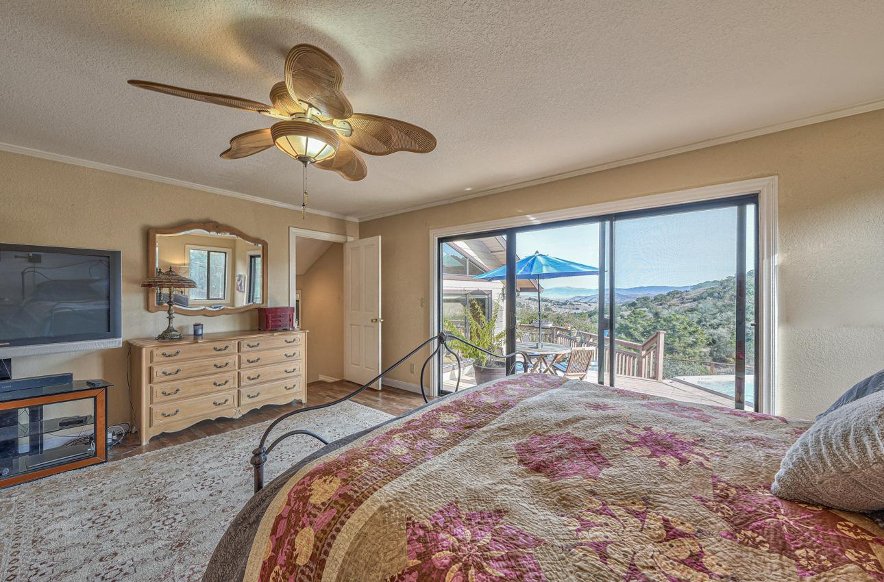 24725 Avenida Principal