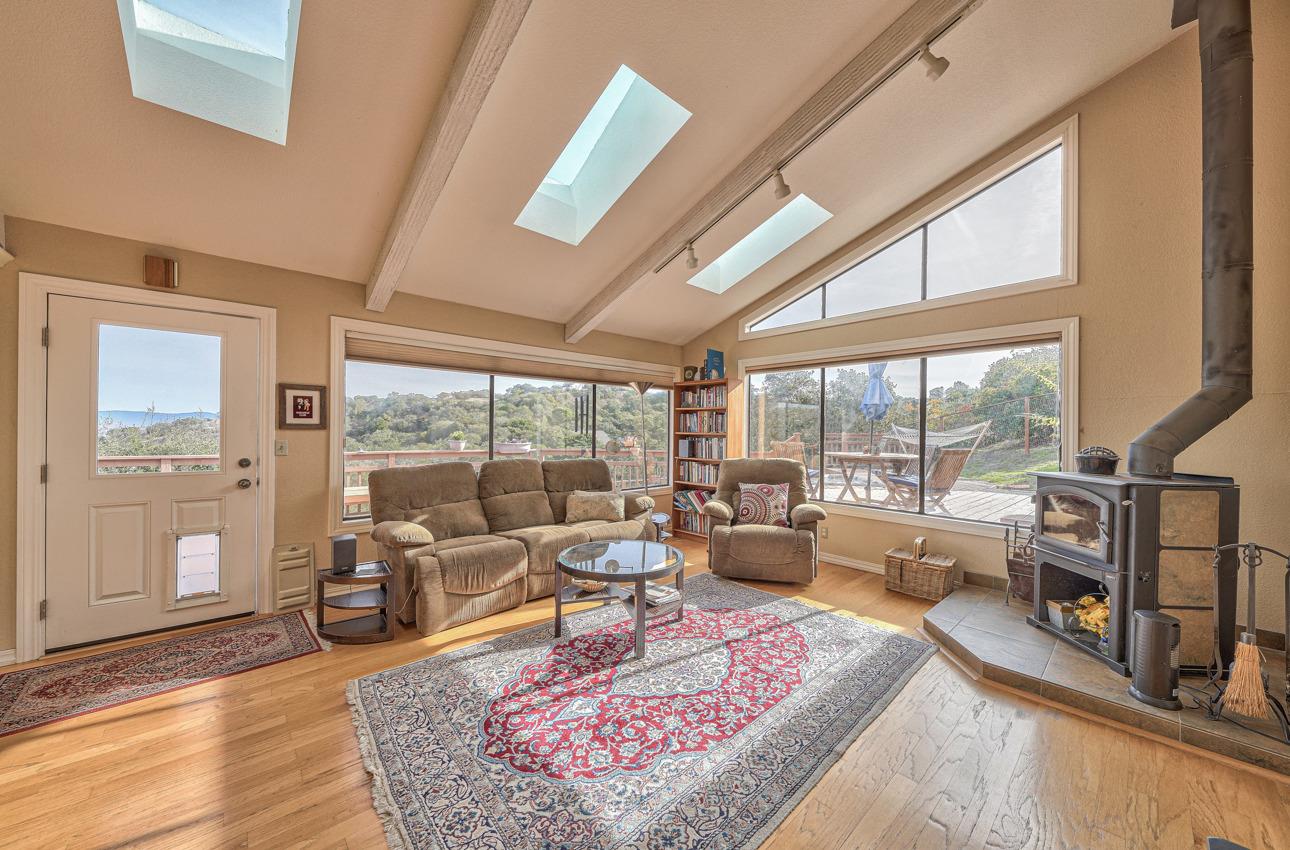 24725 Avenida Principal