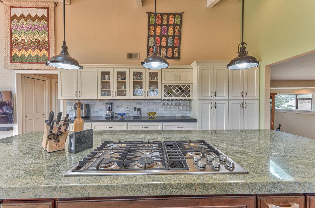 24725 Avenida Principal