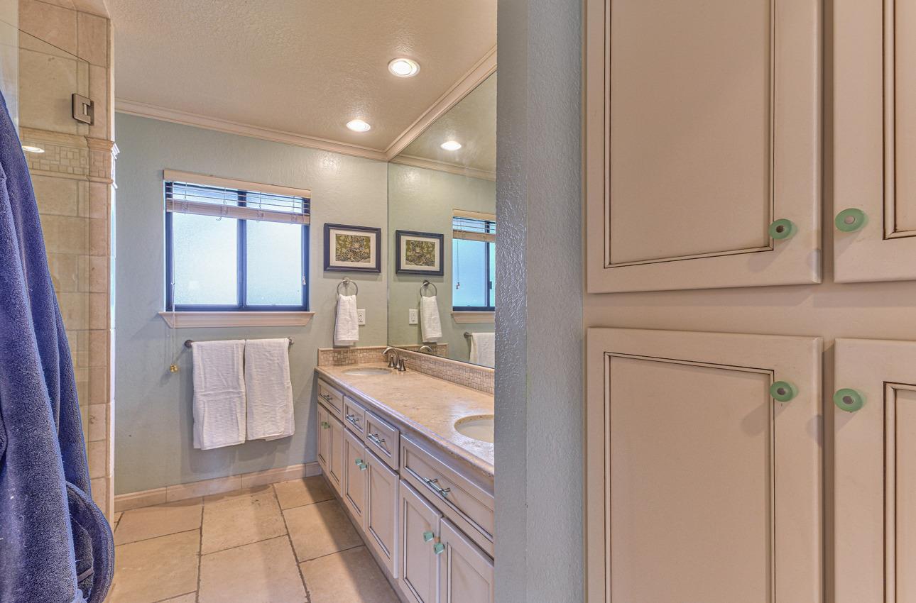 24725 Avenida Principal