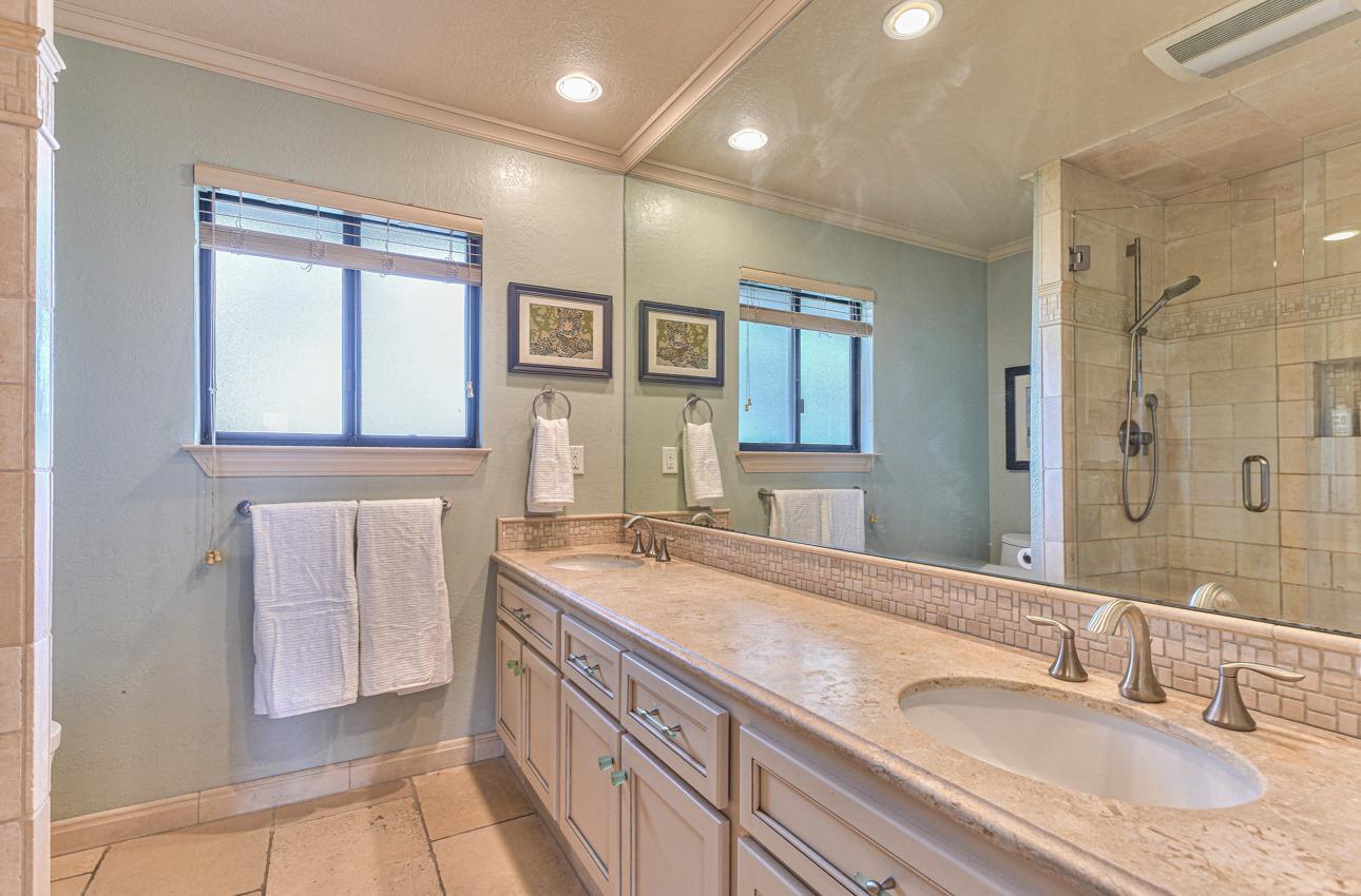 24725 Avenida Principal