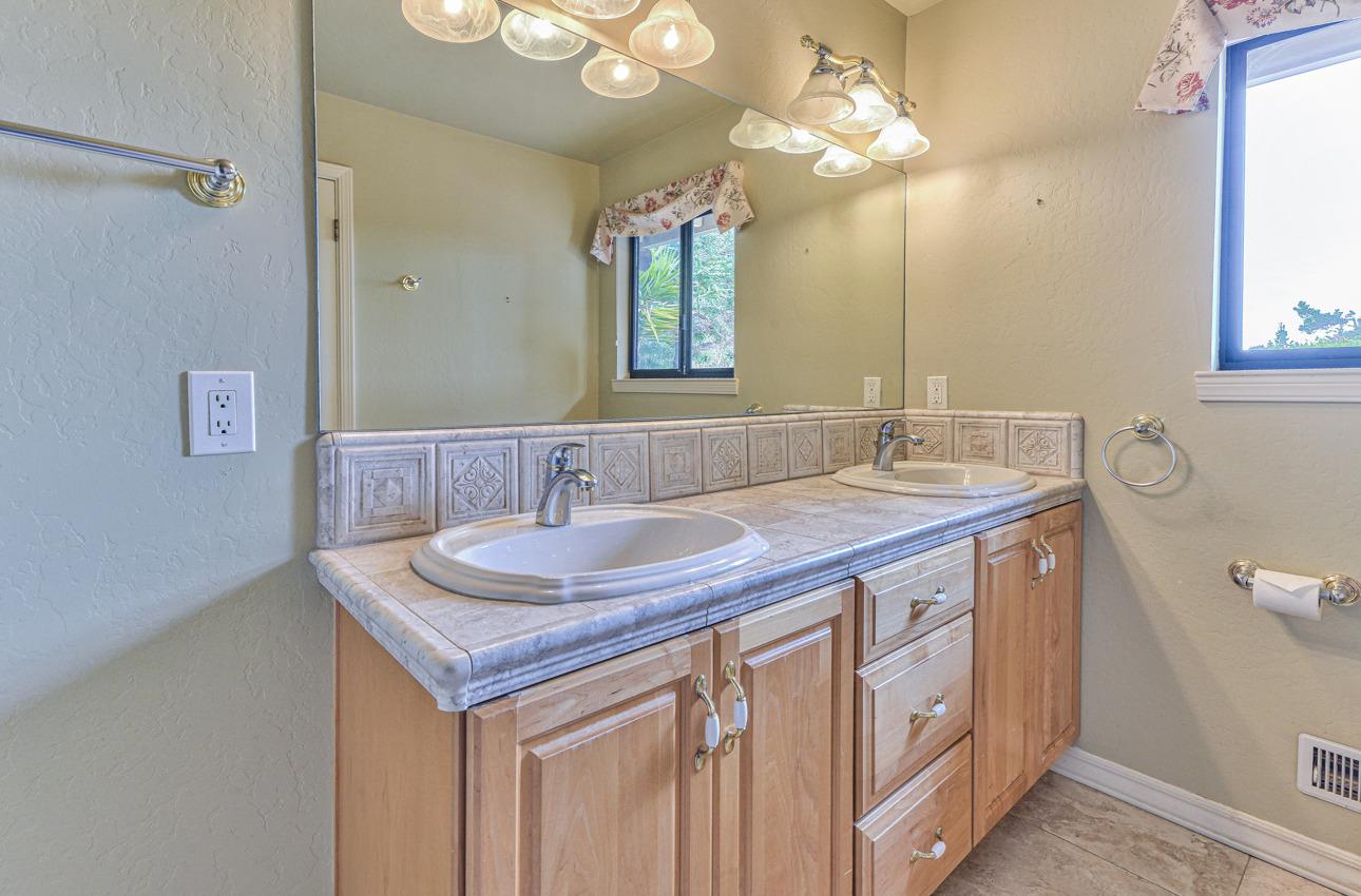 11680 Tam Oshanter Drive