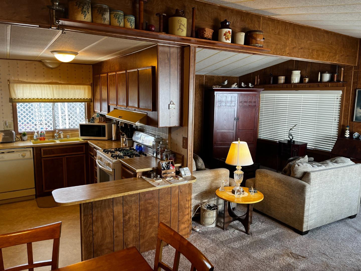 255 E Bolivar ST 224