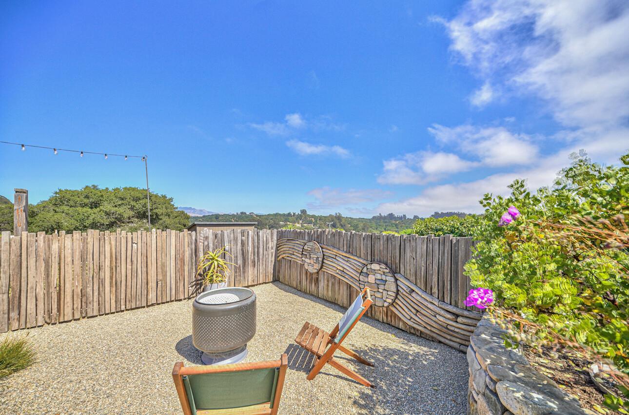 9450 Pollock LN