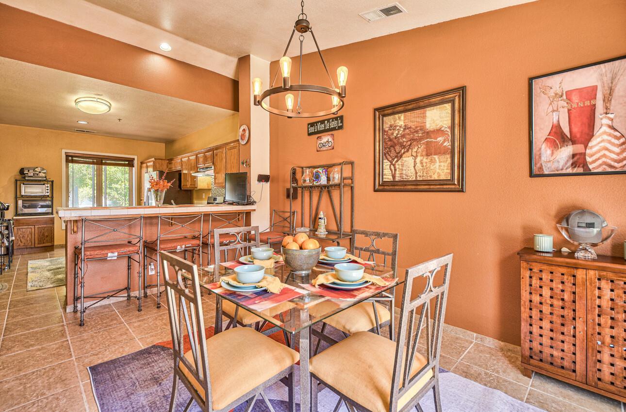 346 Chardonnay DR