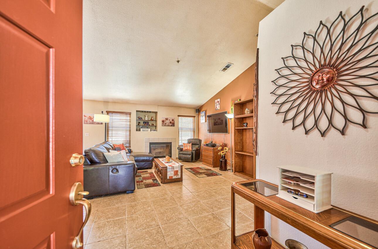 346 Chardonnay DR
