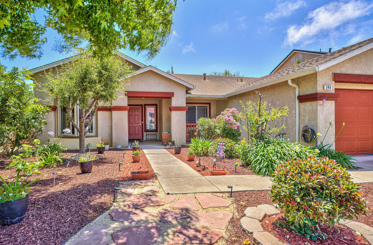 346 Chardonnay DR