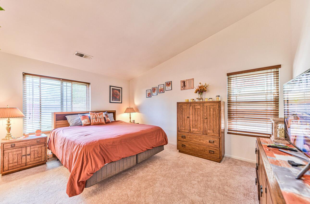 346 Chardonnay DR