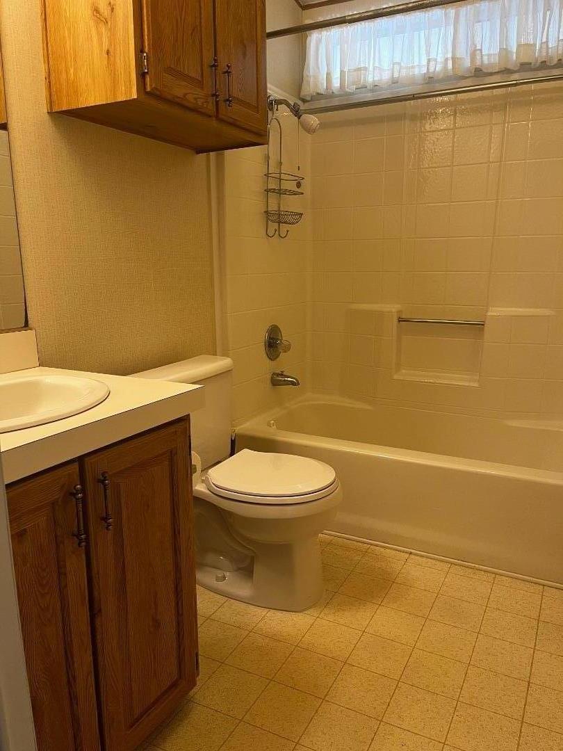 20 Russell RD 62