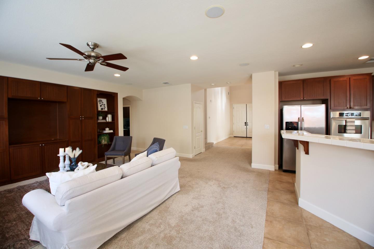 5054 Sunset Vista DR