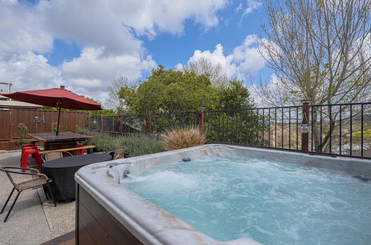 25211 Azalea CT
