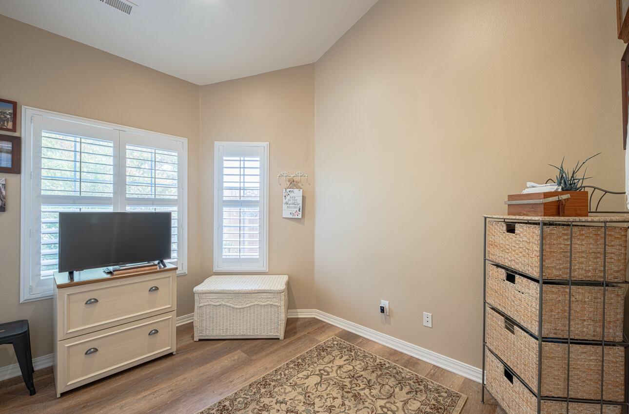 25211 Azalea CT