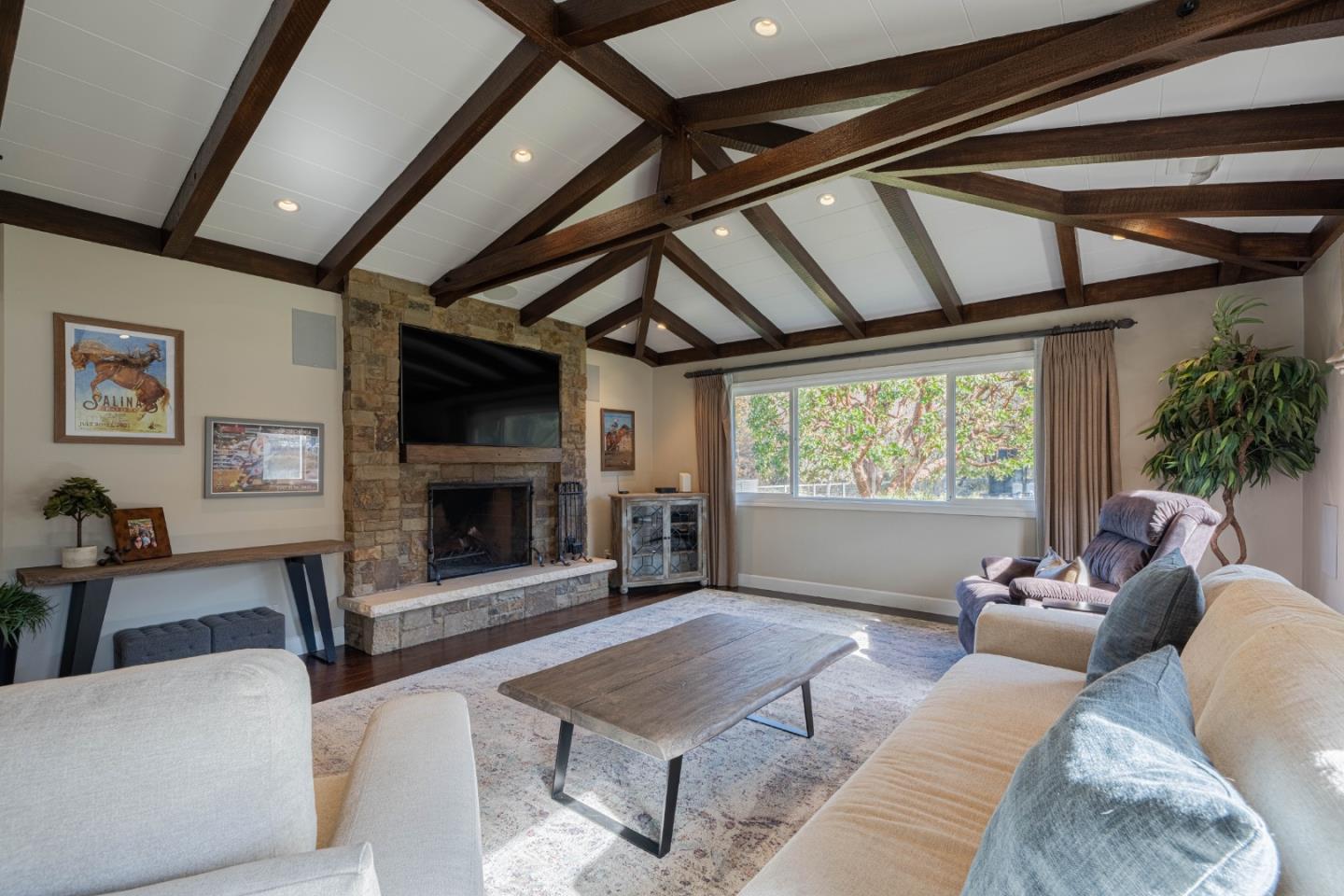 204 San Benancio RD