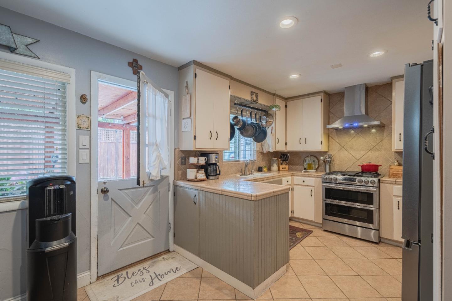 335 Palma DR