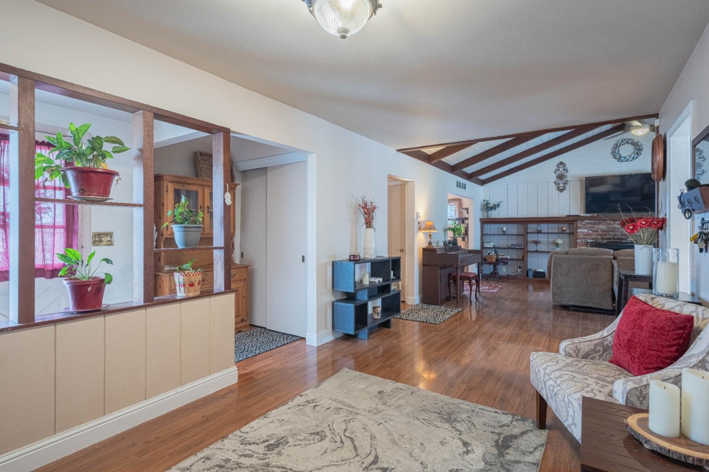 335 Palma DR
