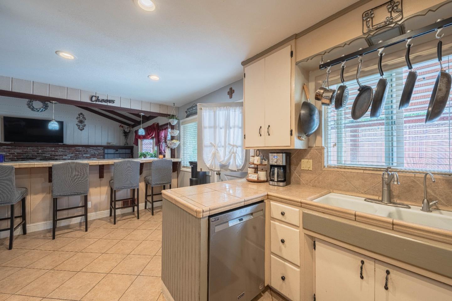 335 Palma DR